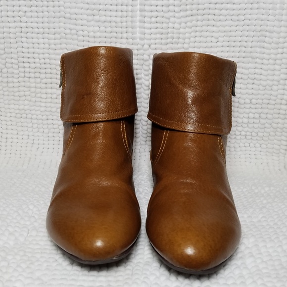 SOLD!! Chinese Laundry Ankle Boots - Picture 2 of 8